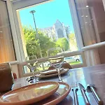 Lejlighed Le Naga - Confortable Avec Vue Sur La Cathedrale