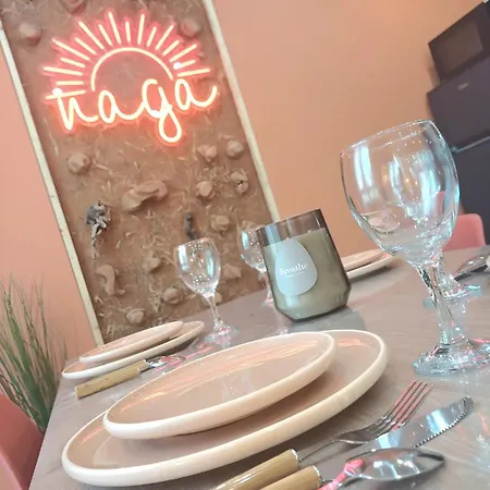 Le Naga - Confortable Avec Vue Sur La Cathedrale Apartment