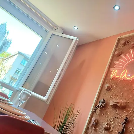 Le Naga - Confortable Avec Vue Sur La Cathedrale *