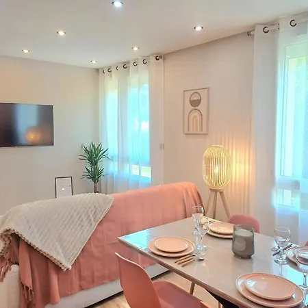 Le Naga - Confortable Avec Vue Sur La Cathedrale Beauvais